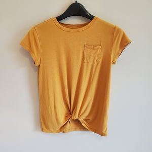 Rumi + Ryder Girls size lg shirt with front knot detail